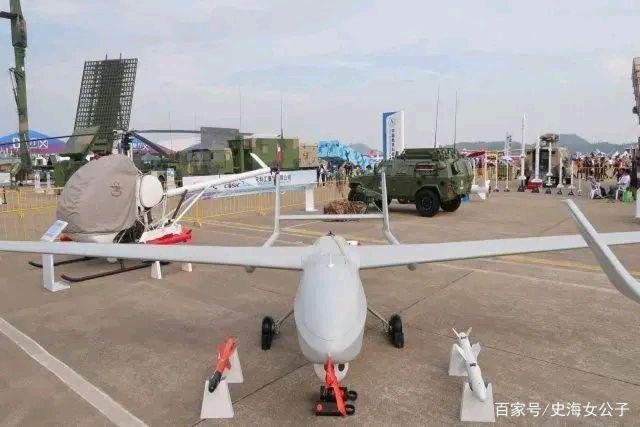 塞尔维亚总统亲自接收从中国购买的无人机及导弹