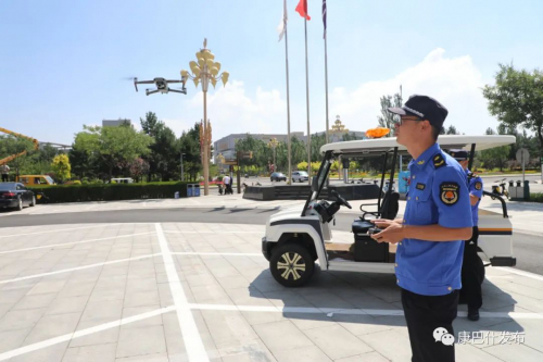 “空中城管”无人机喊话