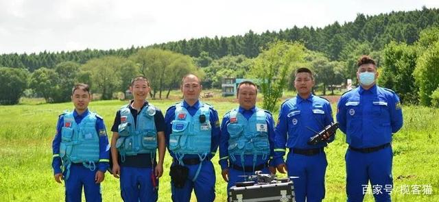 中科智航无人机助力吉林省森林消防总队水域救援演习