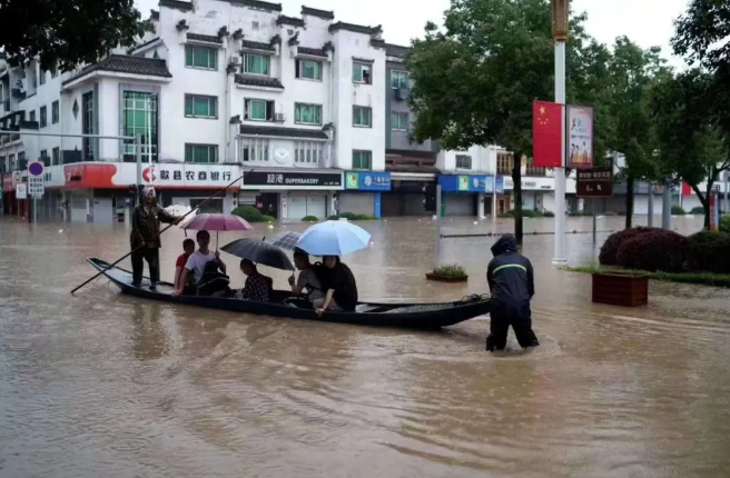 紫燕无人机协助防御洪水：提前预知，及时救援，灾后复盘