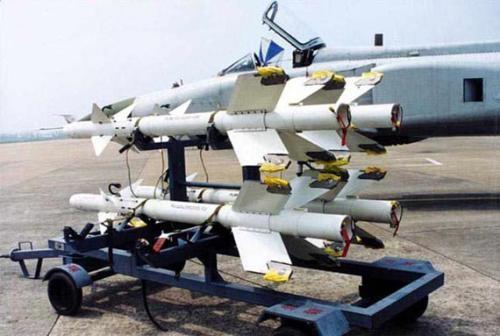 无人机为什么不能发射空空导弹？