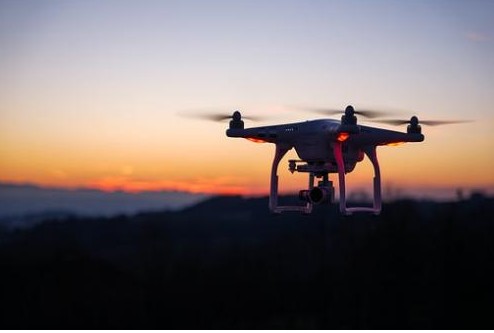 为什么日本国内的无人机市场的需求将越来越大？