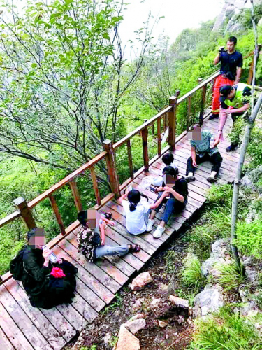 6人深山迷路近6小时 孩子脱水无人机搜索帮脱险