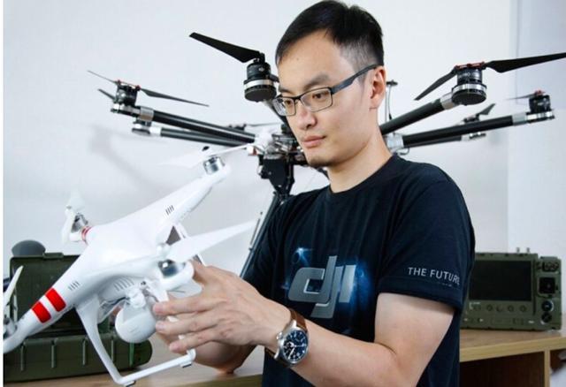 这位让美国制裁不了的80后，用8年打造中国首个垄断全球的企业