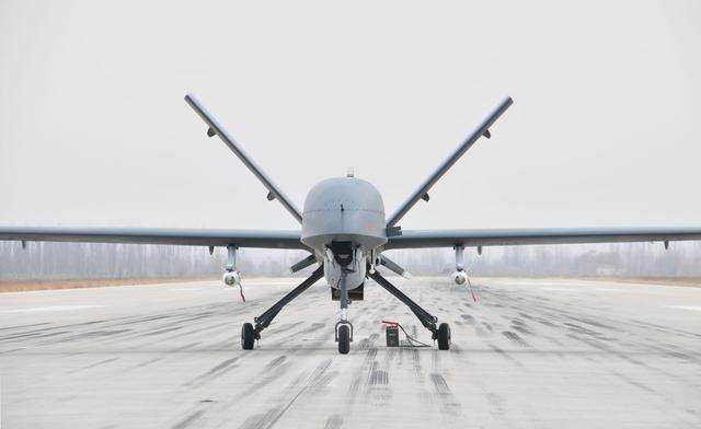 “彩虹”巡天 用于应急测绘的彩虹-4无人机首飞