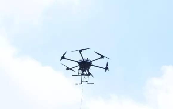 大连首届无人机技能大赛，冠军竟是他俩！