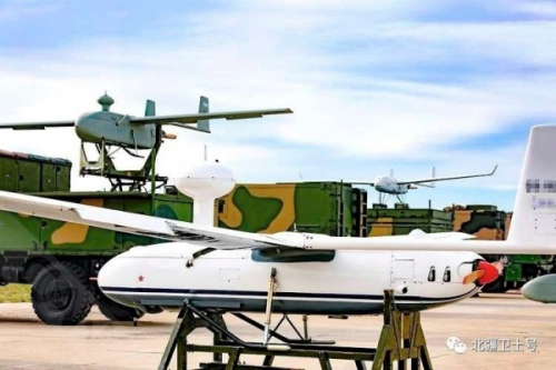 陆军第78集团军正在北疆某陌生地域组织无人机专业骨干集训