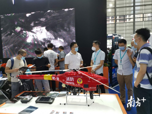 超千架无人机“飞”入深圳，点亮智慧新未来