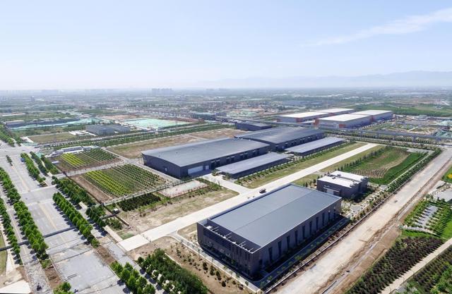 国内最大高端中小型无人机产业基地正式投用中国建筑承建