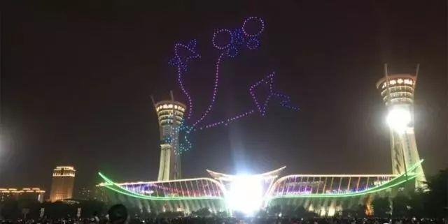 今晚19:30，这里有大规模无人机表演！