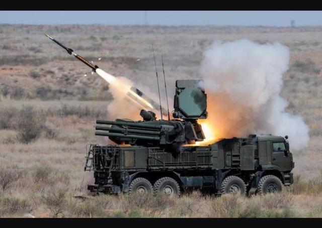 支持阿塞拜疆，土耳其无人机投入战斗，12套俄式防空体系被击毁