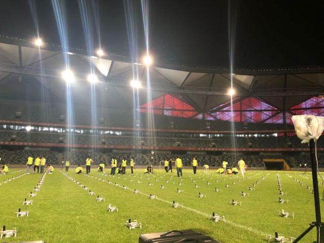 科技之舞点亮龙岗夜空！龙岗千架无人机为“双节”献礼