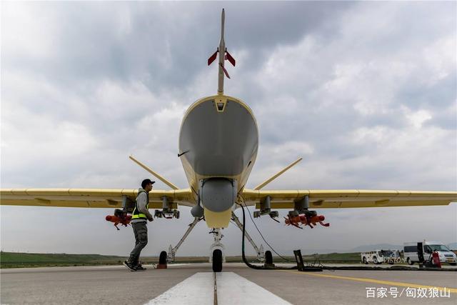 无人机已经主宰中等烈度战场，为何至今不见无人坦克？