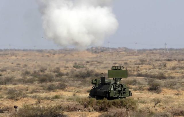 俄军道尔M2防空系统将配备小型导弹 专门对付无人机