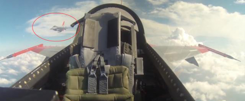 美国波音公司宣布F-16战斗机完成“魔改”,涅磐重生为无人机