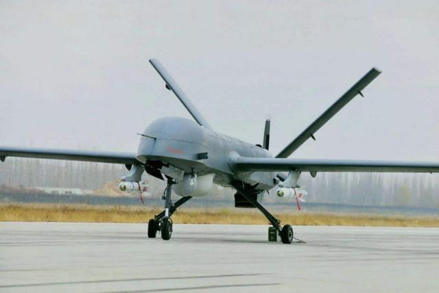 美国死神无人机亮相，特殊臂章暴露“野心”，MQ9真如此无敌？