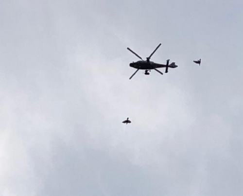 国产武直曝光释放2架小型无人机，五角大楼震惊：将改变战场规则