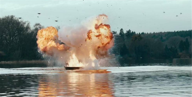 中国无人机领域再夺先机，全球首个“蜂群”现身：48连发帅爆了！