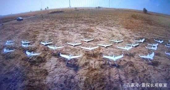 国产无人机“蜂群”亮相，引发美国人担忧，称现有手段或防不住