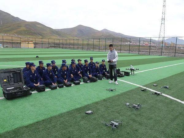 果洛消防组织开展应急通信骨干暨无人机驾驶员培训工作