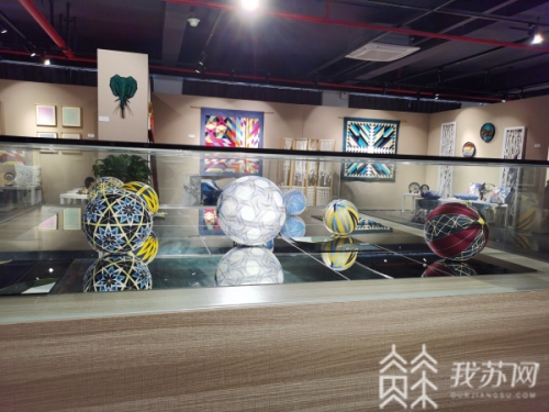 无人驾驶网约车、快递无人机、能骑的婴儿车，这场迟来的毕业展有看头！