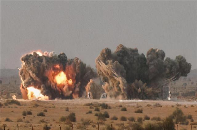 伊朗开炮参战，击落阿塞拜疆无人机！派出精锐部队阻击土雇佣兵