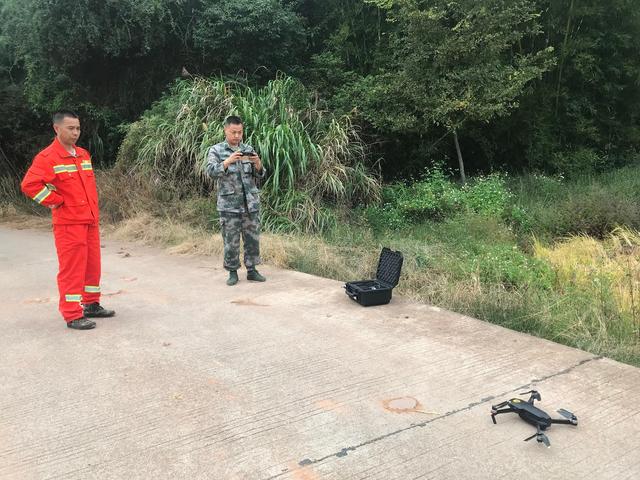 为做好森林防火，始兴县这个镇出动了无人机