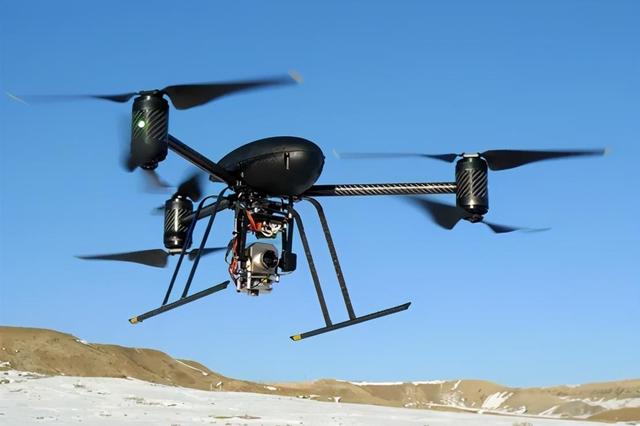 无人机升空，紧盯秸秆焚烧