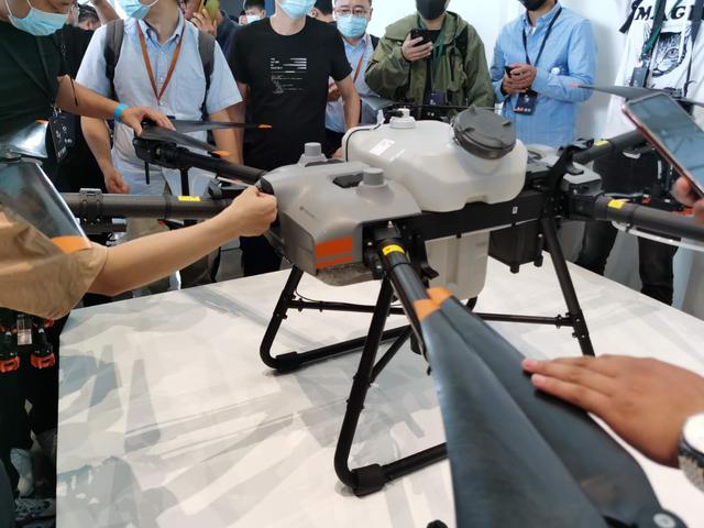 大疆农业发布T30植保无人机