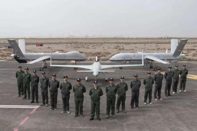 尼日利亚接收翼龙2无人机，操作员体验后兴奋异常：远超土耳其TB2