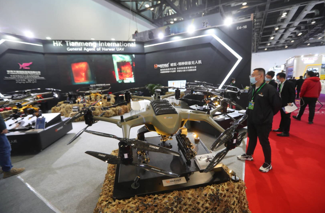 无人机、机器狗……第十届警博览会规模创历届之最