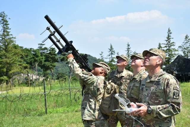 美军创办反无人机学校，2025形成作战能力，实现“四重愿景”