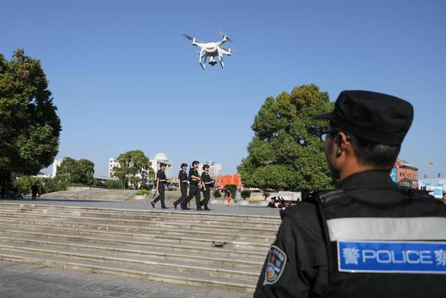 坐标台州临海，警用无人机在山里喊了四天，杀人嫌凶自己走出来