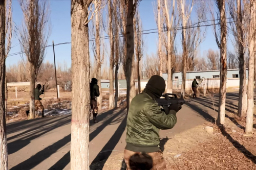 无人机空中打击，鹰眼监控全跟随，边境处突上演立体攻防