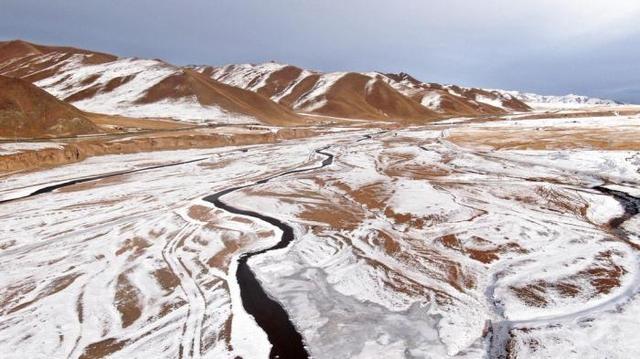 美丽中国｜雪后的阿柔草原