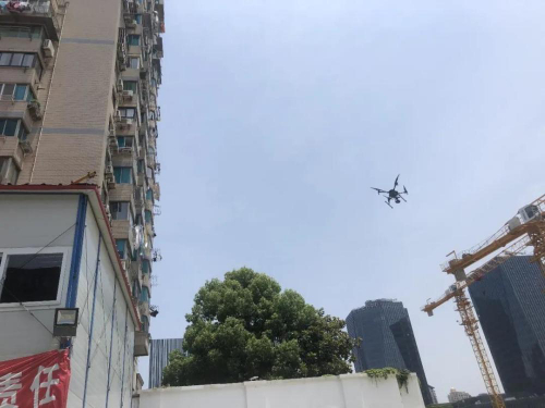 5G无人机为高楼“拍CT” 一次体检省数万元