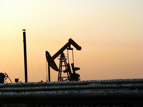 大港油田无人机“飞阅”提效率