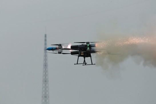 航天造无人机灭火系统亮相