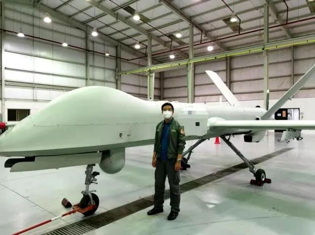 青·榜样｜深耕细作，谱写彩虹无人机崭新篇章——记“航天杰出青年奖”获得者宋方超