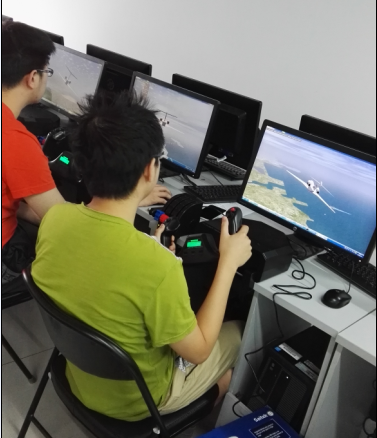 半实物实时仿真飞行器模拟驾驶实验平台