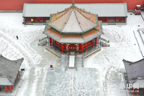 无人机航拍：雪后的沈阳故宫