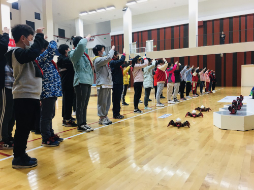 无人机研发实验室