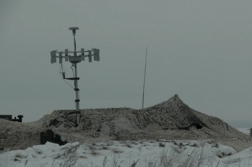 俄军针对无人机开展冬季训练，现场堪比科幻大片！