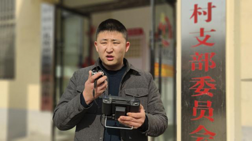 江苏沭阳一村书记无人机喊话：不要催婚、白事简办、小事不办……