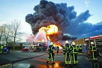 新品发布丨青岛众瑞无人机水质采样器及环境应急监测系统