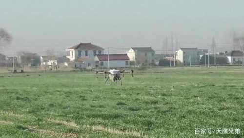 春耕备耕忙，天鹰兄弟无人机来帮忙