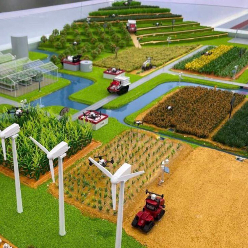 克服万难，极飞“钢铁侠”飞赴农田！