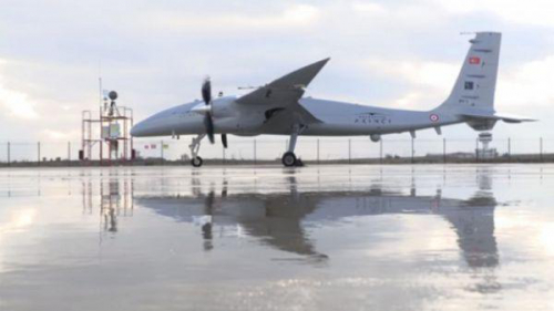 可载1.35吨弹药昼夜巡航：土耳其量产远程察打一体无人机