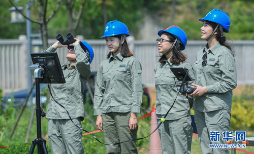 会“飞天”的供电“铁姑娘”——女子无人机飞行队