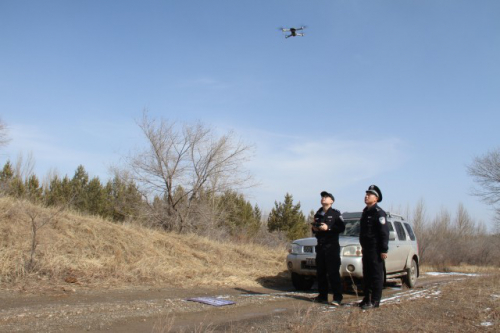 锡林浩特铁警启用无人机巡查护航辖区安宁